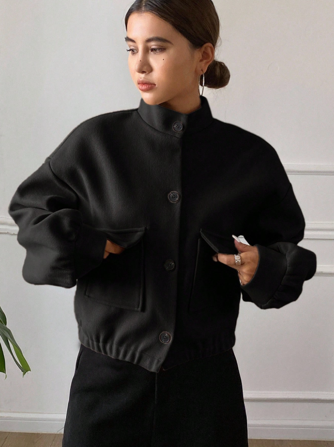 Plain Collar Pocket Short Women Jacket