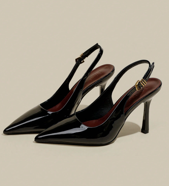 Women's Black Patent Leather Pointed Toe Kitten Heel Pumps