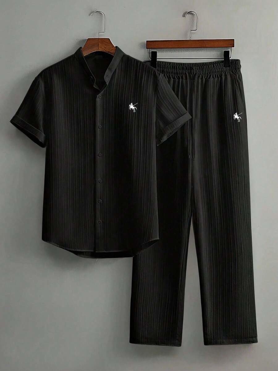 Men's Knight Pattern Short Sleeve Shirt And Pants Set