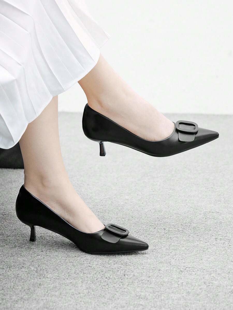 Black Pointy Toe Cat Head Design Pumps Comfortable And Fashion