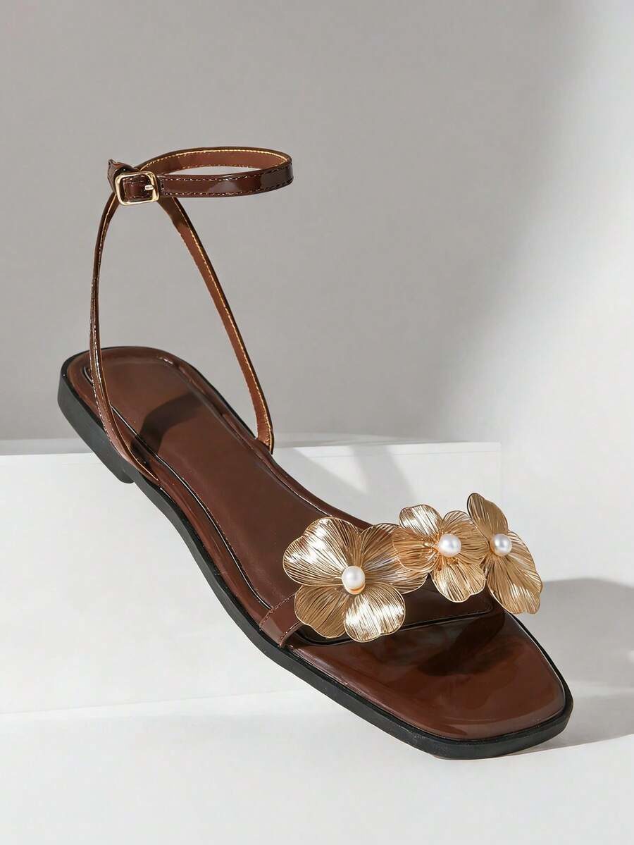 Women's Fashionable Comfortable Floral Decor Ankle Strap Flat Sandals