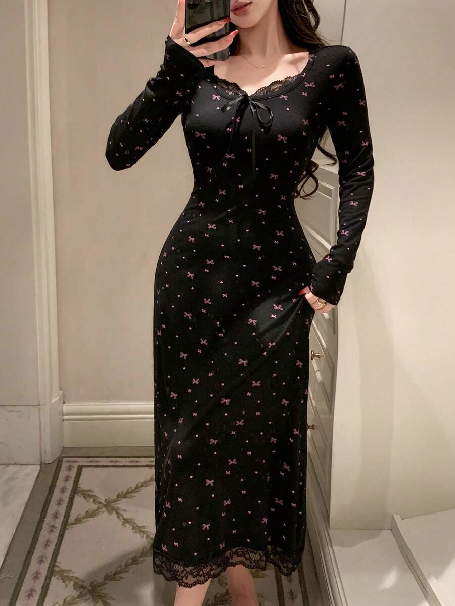 Women's Long Nightgown With Bow Pattern
