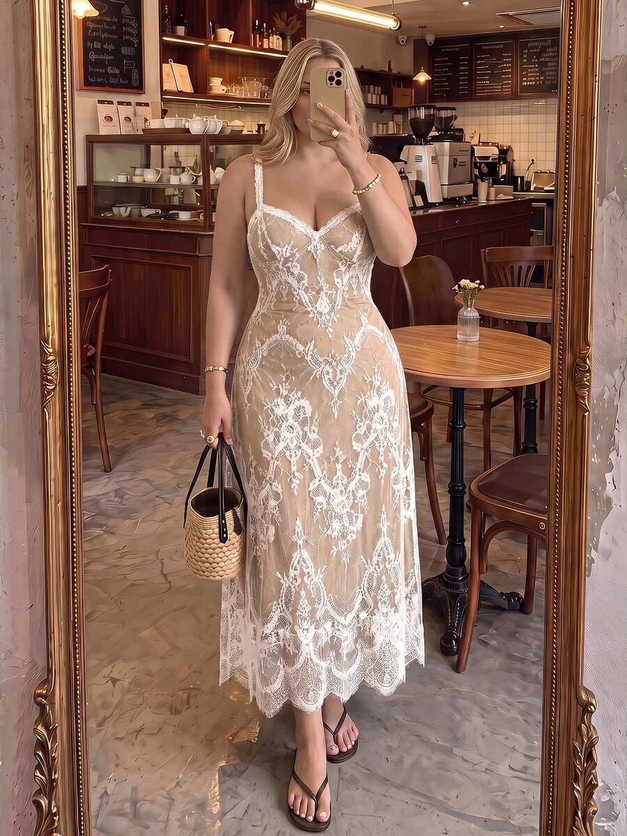 Plus Size Women's Lace Patchwork Elegant Waist Cinched Party Long Slip Dress