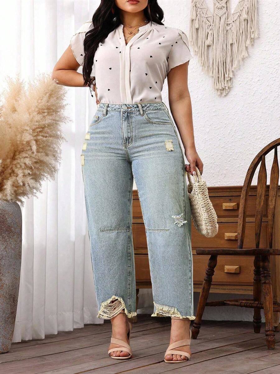Plus Size Women Blue Non-Stretch Distressed Frayed Hem Loose Cropped Jeans